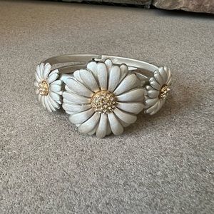 NWT Brighton Three Daisy Dazy Bangle Bracelet Silver with Crystals & Bag